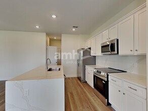 5972 River Farm Ave in St. Cloud, FL - Building Photo - Building Photo