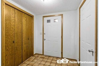 3004 Pine Ridge Dr in Eagan, MN - Building Photo - Building Photo