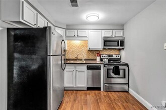 770 W Ferry St in Buffalo, NY - Building Photo - Building Photo