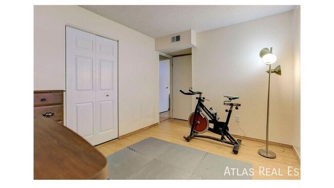 6800 E Tennessee Ave in Denver, CO - Building Photo - Building Photo