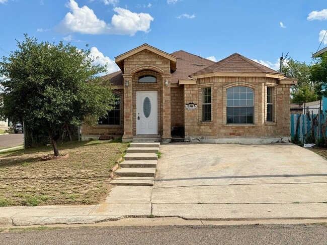 property at 2019 Cross St