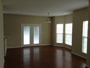 1257 Silverstone Ct in High Point, NC - Building Photo - Building Photo