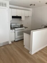 The Regent in Santa Ana, CA - Building Photo - Building Photo