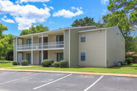 Lake Vista in Warner Robins, GA - Foto de edificio - Primary Photo