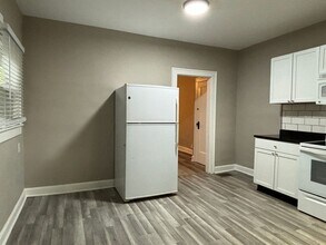 4246 Graceland Ave in Indianapolis, IN - Building Photo - Building Photo