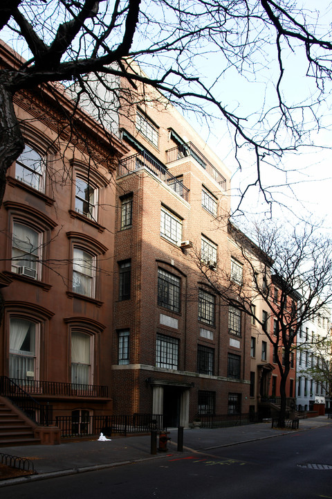 204 Columbia Hts in Brooklyn, NY - Building Photo