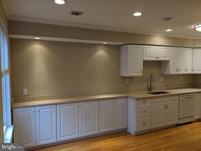 13-4-4 Aspen Way in Doylestown, PA - Building Photo - Building Photo