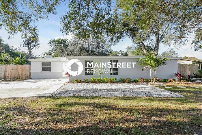 3504 Lokai Pl in Sarasota, FL - Building Photo