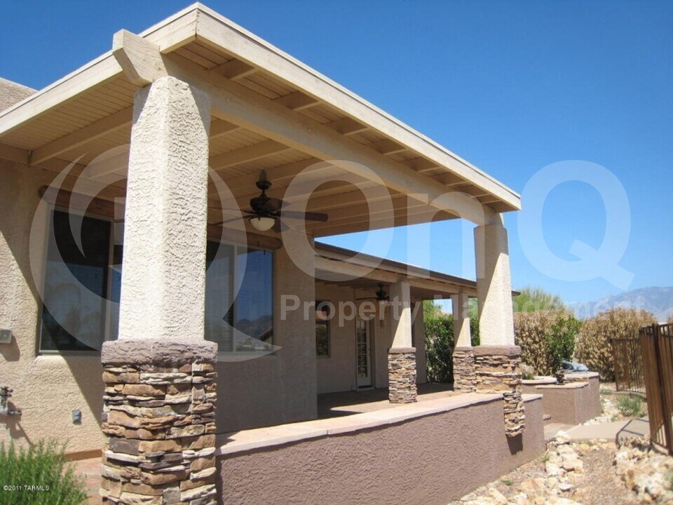 11651 N Verch Way in Oro Valley, AZ - Building Photo