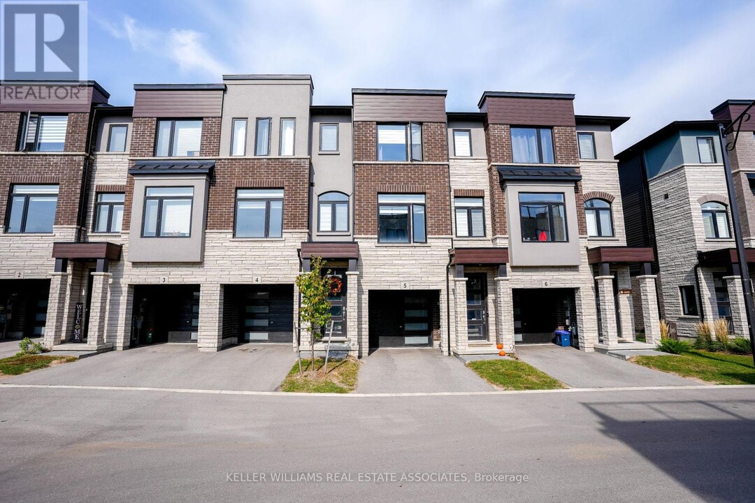 314-314 Equestrian Way in Cambridge, ON - Building Photo