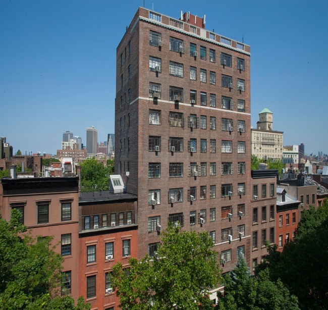 25 MONROE PL in Brooklyn, NY - Foto de edificio - Building Photo