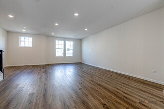157 Yorktown Ct in Libertyville, IL - Building Photo - Building Photo