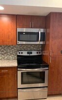 12840 Vista Isles Dr, Unit 626 in Plantation, FL - Building Photo