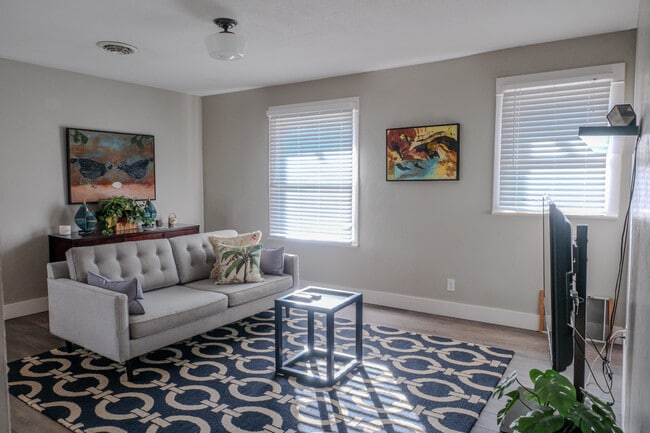 property at 5532 N Haight Ave