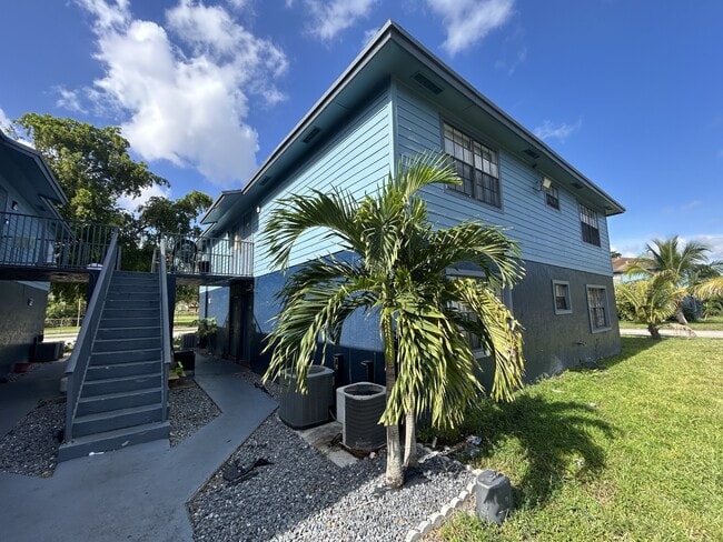 property at 7625 Tam Oshanter Blvd
