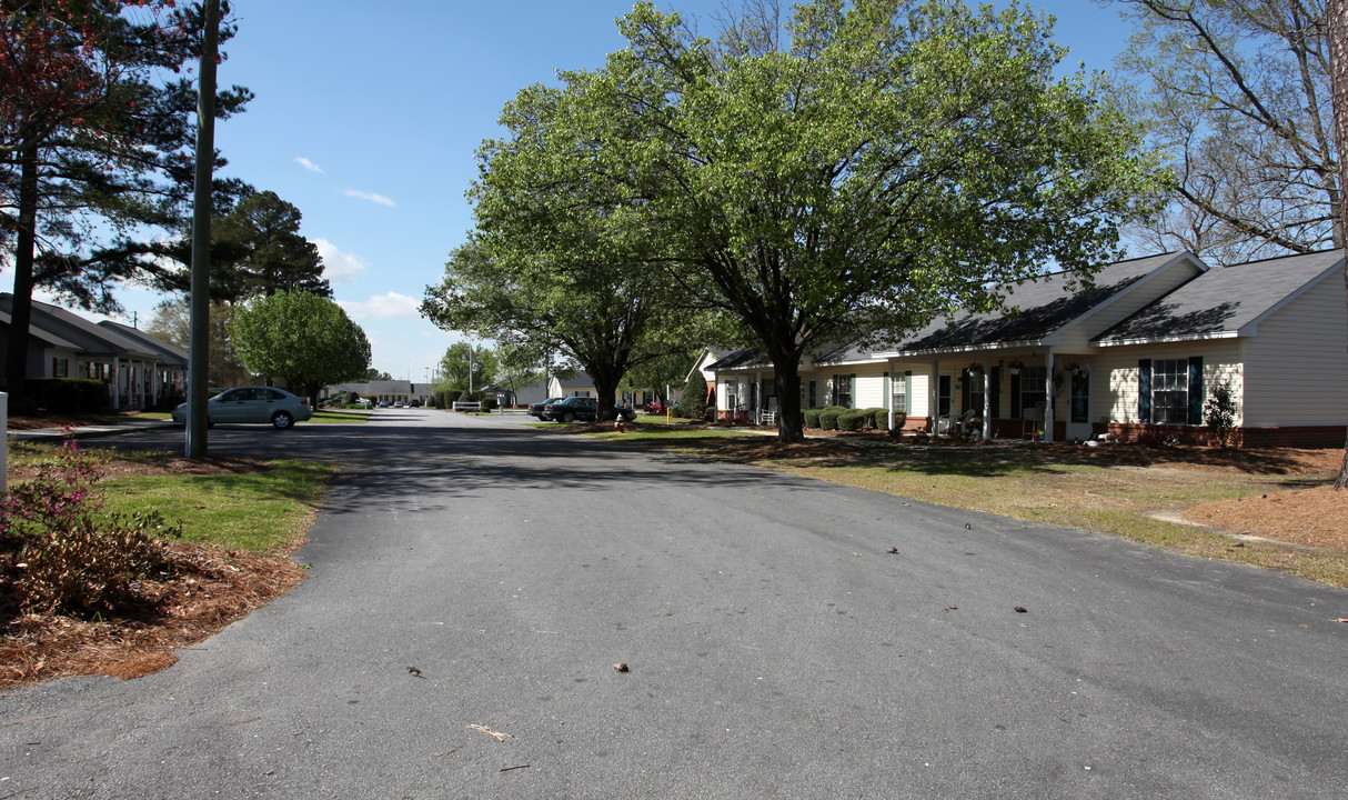 Fieldale Apartments in Smithfield, NC - Building Photo