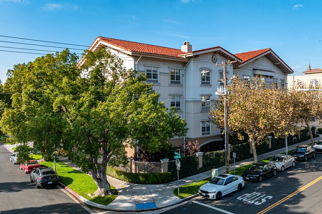 Belmont Village of Burbank