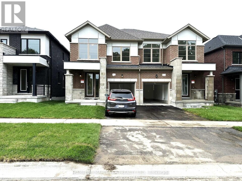 54 Bearberry Rd in Springwater, ON - Building Photo