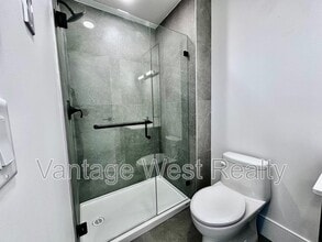 2967-2967 Richter St in Kelowna, BC - Building Photo - Building Photo