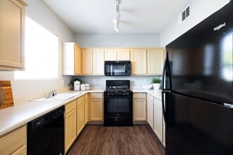 PARKSIDE VILLAS APARTMENT HOMES in Las Vegas, NV - Foto de edificio - Interior Photo