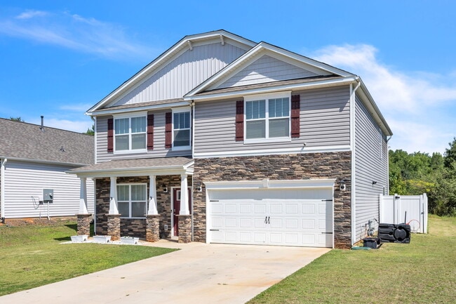 207 Bridlewood Ln in Piedmont, SC - Building Photo - Building Photo