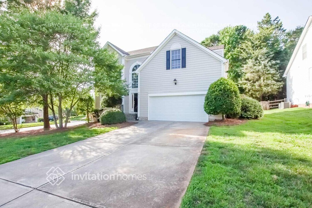 6822 Elmstone Dr in Charlotte, NC - Building Photo