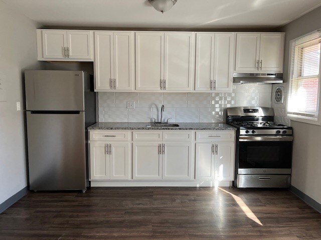 14 Revere Dr-Unit -16-03 in Bloomfield, CT - Building Photo