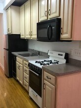 212 W 104th St in New York, NY - Building Photo - Building Photo