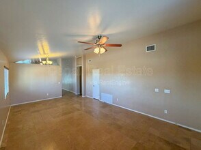 2339 W Dillon Rd in Tucson, AZ - Building Photo - Building Photo