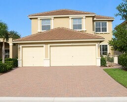 3945 Torres Cir in West Palm Beach, FL - Building Photo