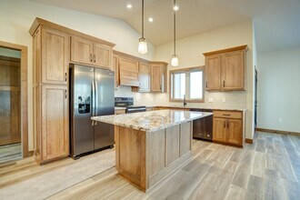 223 Westmorland Dr, Unit 223 in Mount Horeb, WI - Building Photo - Building Photo