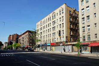 201 W 92nd St in New York, NY - Building Photo - Building Photo