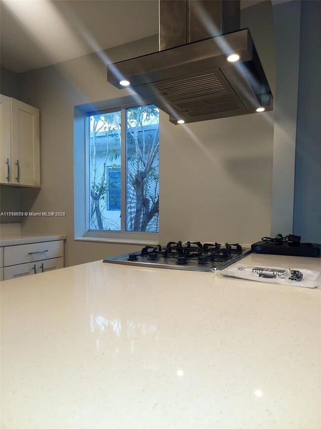 property at 7430 Carlyle Ave