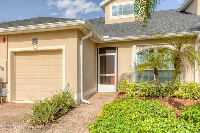 560 Remington Green Dr SE