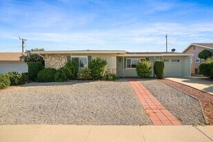 25851 Sun City Blvd in Menifee, CA - Building Photo