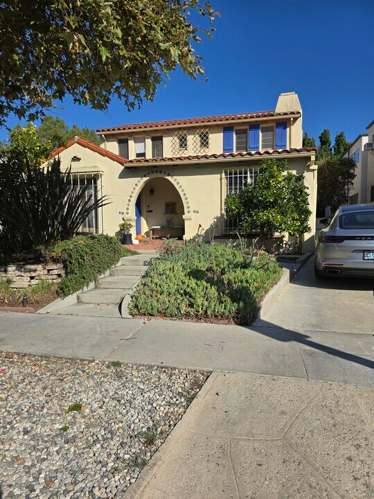 616 N Orange Dr, Unit 616 in Los Angeles, CA - Building Photo