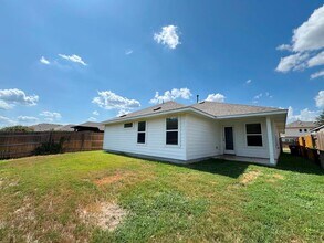 295 Rimrock Ct in Bastrop, TX - Building Photo - Building Photo