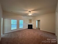 10609 Turkey Point Dr in Charlotte, NC - Foto de edificio - Building Photo