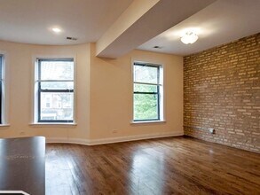2836 N Albany Ave in Chicago, IL - Building Photo - Building Photo