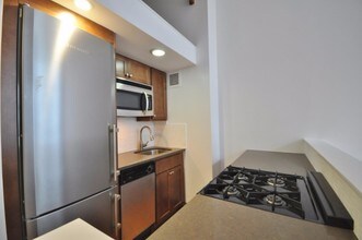 350 E 62nd St-Unit -3J in New York, NY - Building Photo - Building Photo