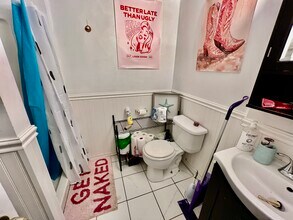 62 Egmont St, Unit 3 in Brookline, MA - Foto de edificio - Building Photo