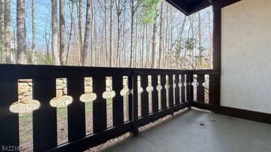 3907 Melville Ct in Mahwah, NJ - Building Photo - Building Photo