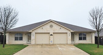 1302 Powder River Dr in Killeen, TX - Building Photo