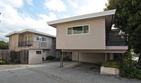 1217 W Hillsdale Blvd in San Mateo, CA - Foto de edificio - Building Photo