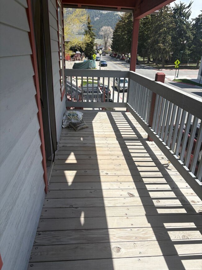 155-145 W Gill Ave in Jackson, WY - Building Photo - Building Photo