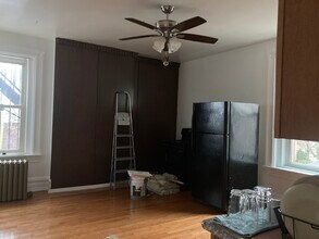 5120 Friendship Ave, Unit 2 in Pittsburgh, PA - Foto de edificio - Building Photo