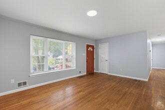 7910 Beechnut Rd in Capitol Heights, MD - Building Photo - Building Photo