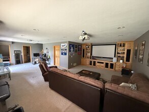 12823 Zilla St NW in Minneapolis, MN - Building Photo - Building Photo