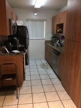 10350 SW 220th St in Cutler Bay, FL - Building Photo - Building Photo