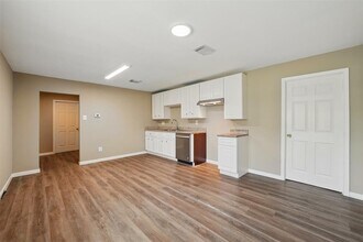 3615 Seabrook St in Houston, TX - Building Photo - Building Photo